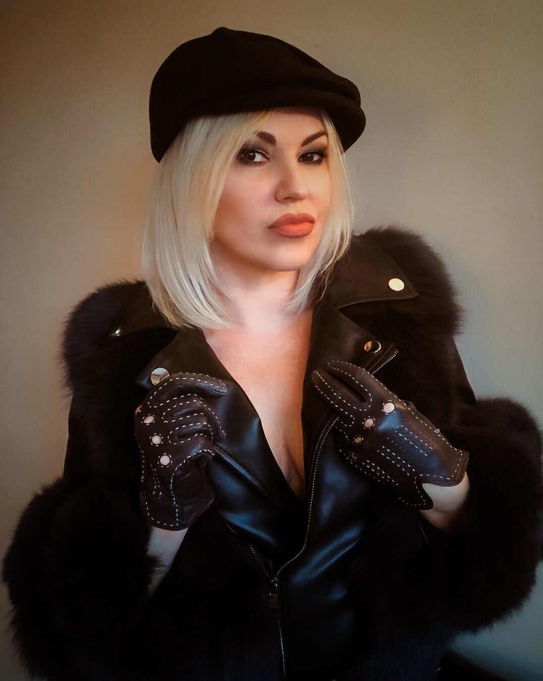 Rich Auntie
